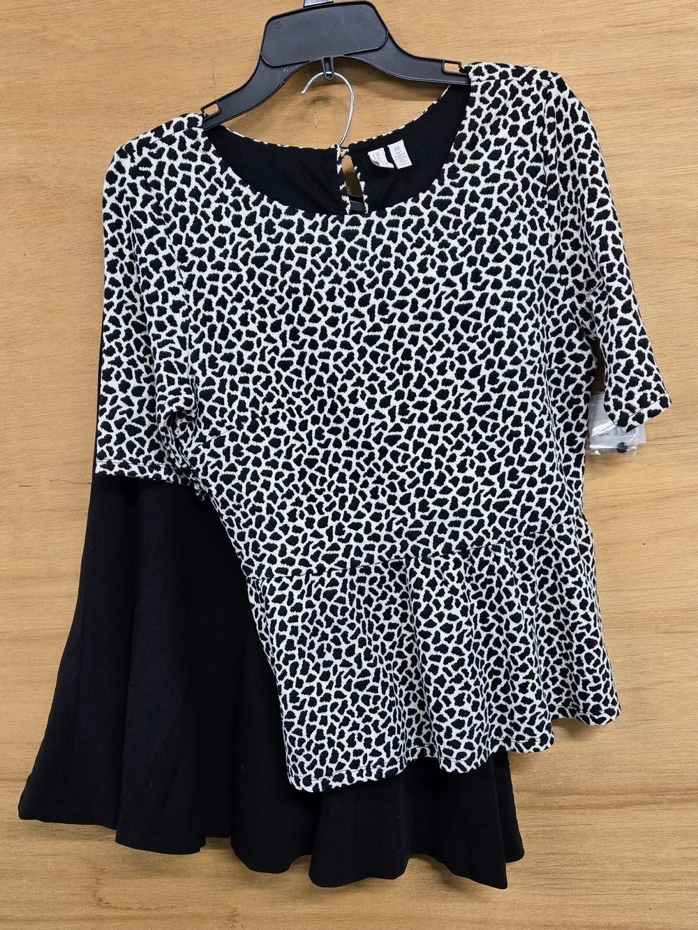 Madison Black & White Patterned Peplum Tunic And Skirt. 2-pc